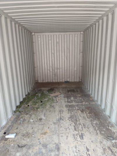VARŠAVA, 20´DC, Cargo Worthy, 1400€ = 33950KČ