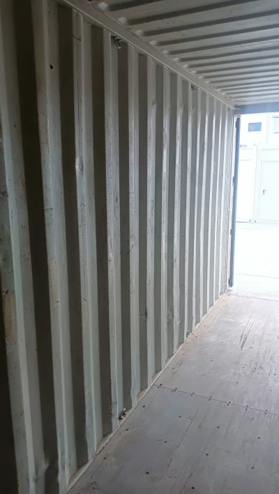 VARŠAVA, 20´DC, Cargo Worthy, 1400€ = 33950KČ
