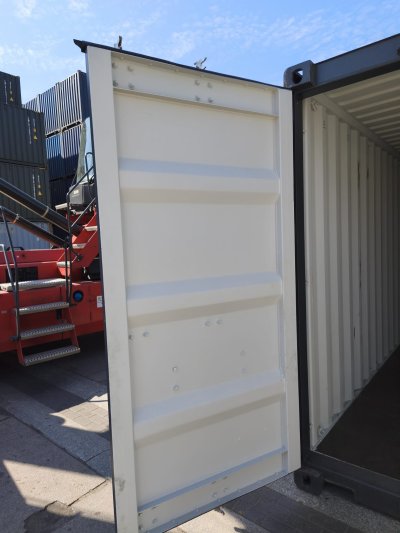 VARŠAVA, 20´DC, ONE WAY, 2350€ = 57200KČ